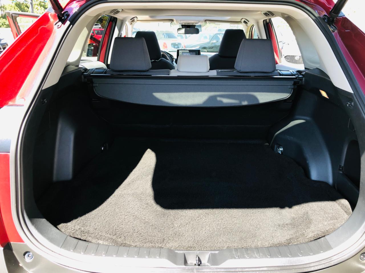 Toyota RAV4 XLE FWD (Natl) 2020