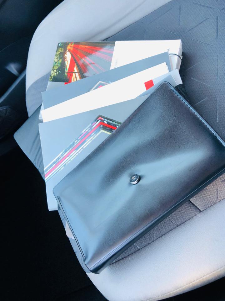 Toyota RAV4 XLE FWD (Natl) 2020