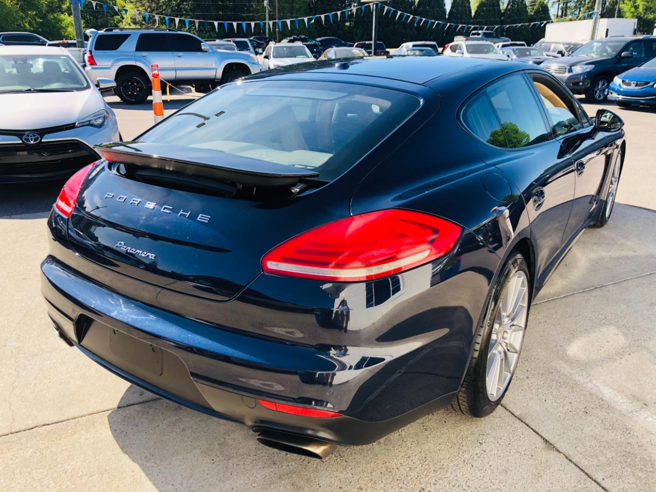Porsche Panamera 4dr HB 4 2016