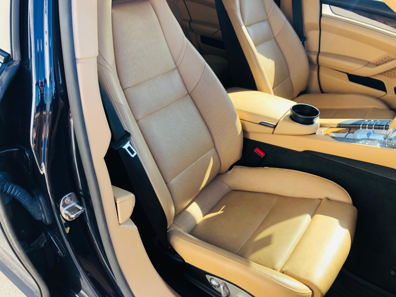 Porsche Panamera 4dr HB 4 2016