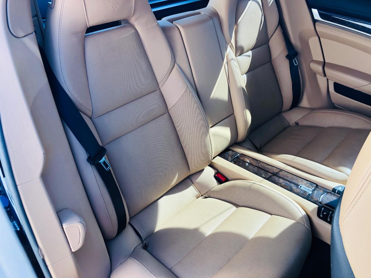 Porsche Panamera 4dr HB 4 2016