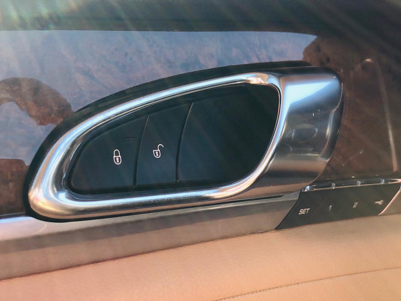 Porsche Panamera 4dr HB 4 2016