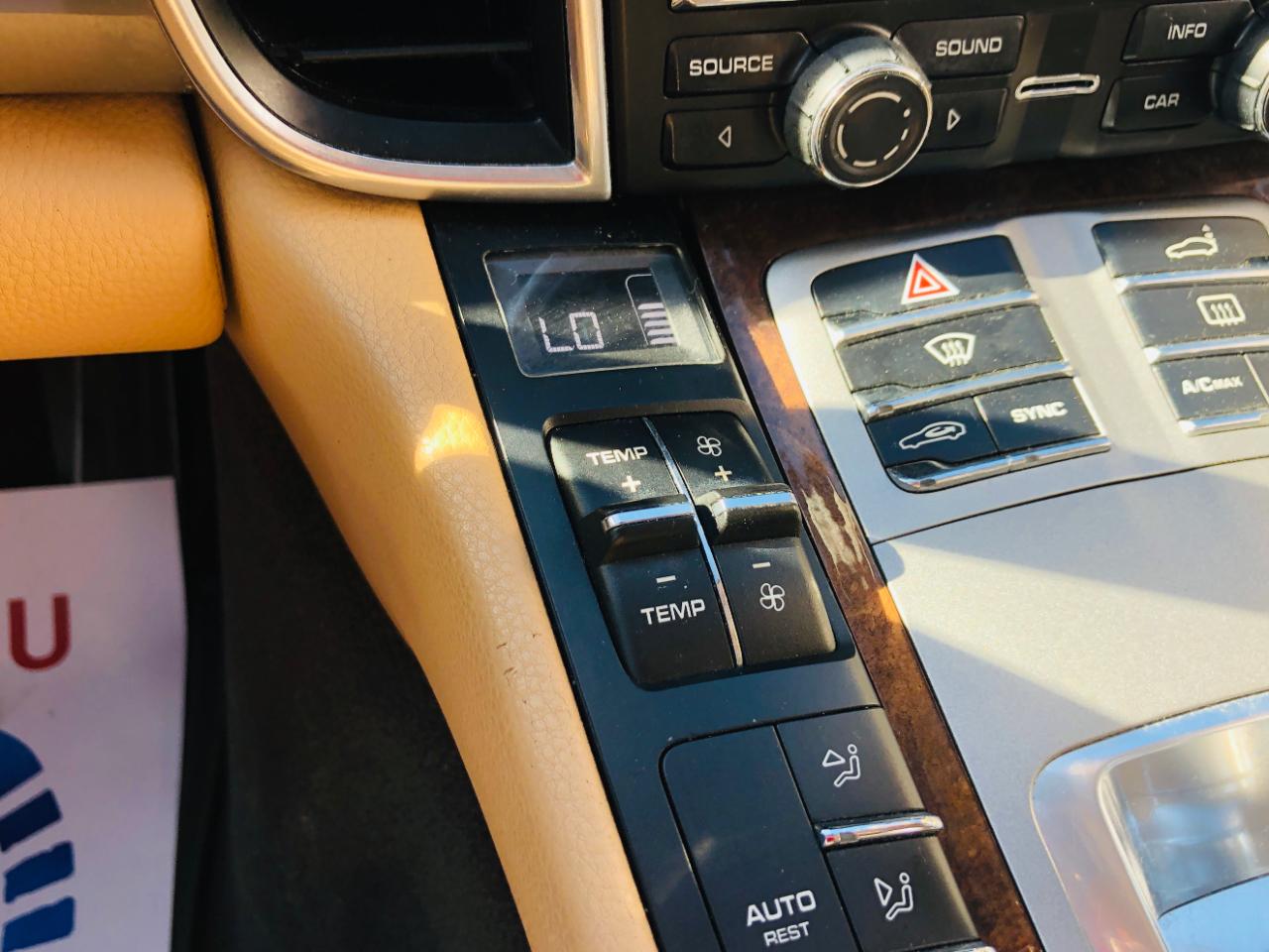 Porsche Panamera 4dr HB 4 2016