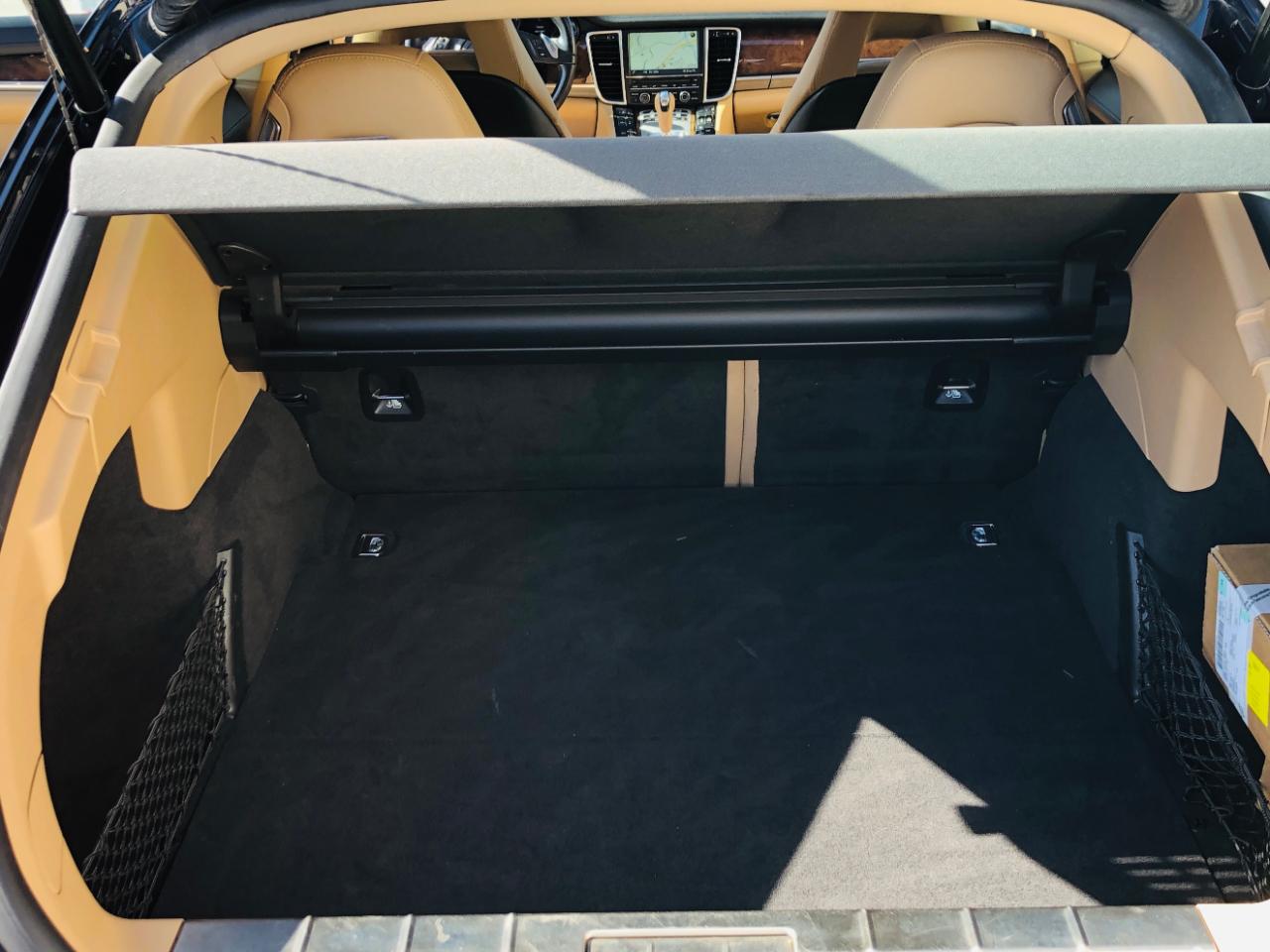 Porsche Panamera 4dr HB 4 2016