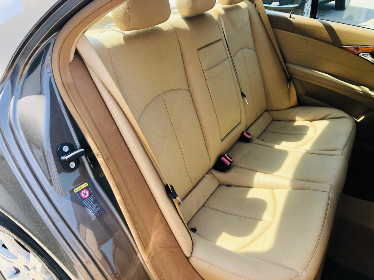 Mercedes-Benz E-Class 4dr Sdn 3.0L BlueTEC RWD 2009