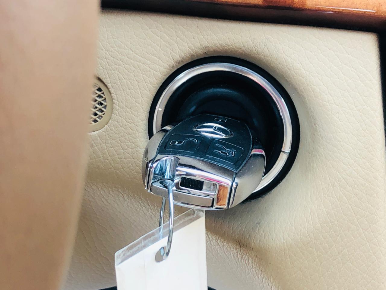 Mercedes-Benz E-Class 4dr Sdn 3.0L BlueTEC RWD 2009