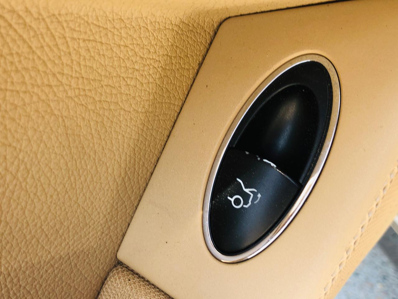 Mercedes-Benz E-Class 4dr Sdn 3.0L BlueTEC RWD 2009