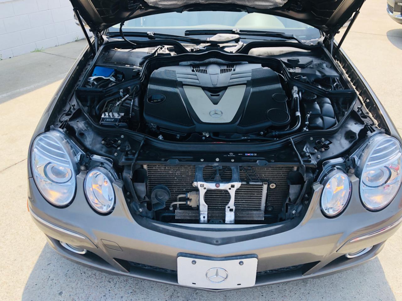 Mercedes-Benz E-Class 4dr Sdn 3.0L BlueTEC RWD 2009