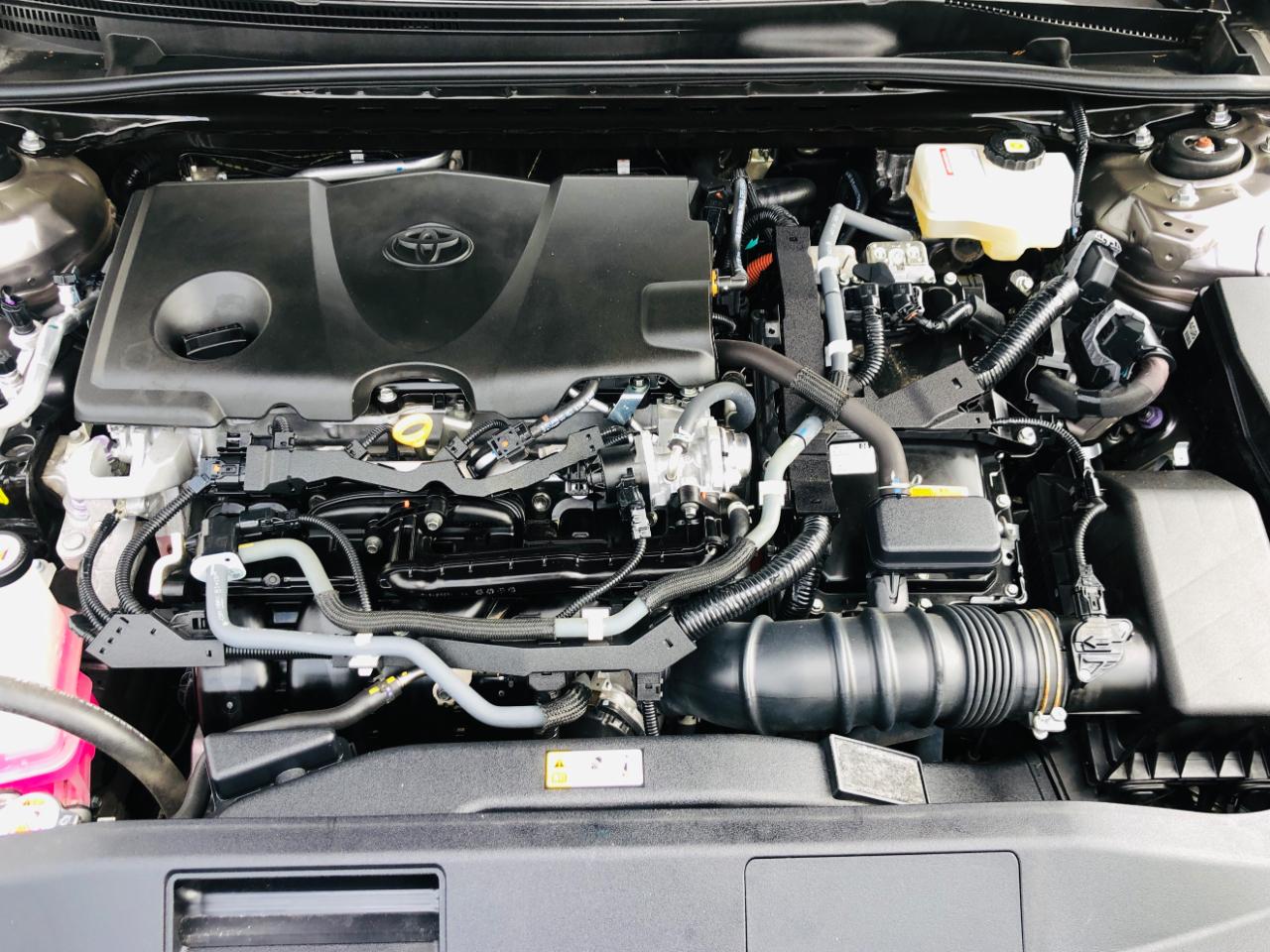 Toyota Camry Hybrid XLE CVT (Natl) 2022