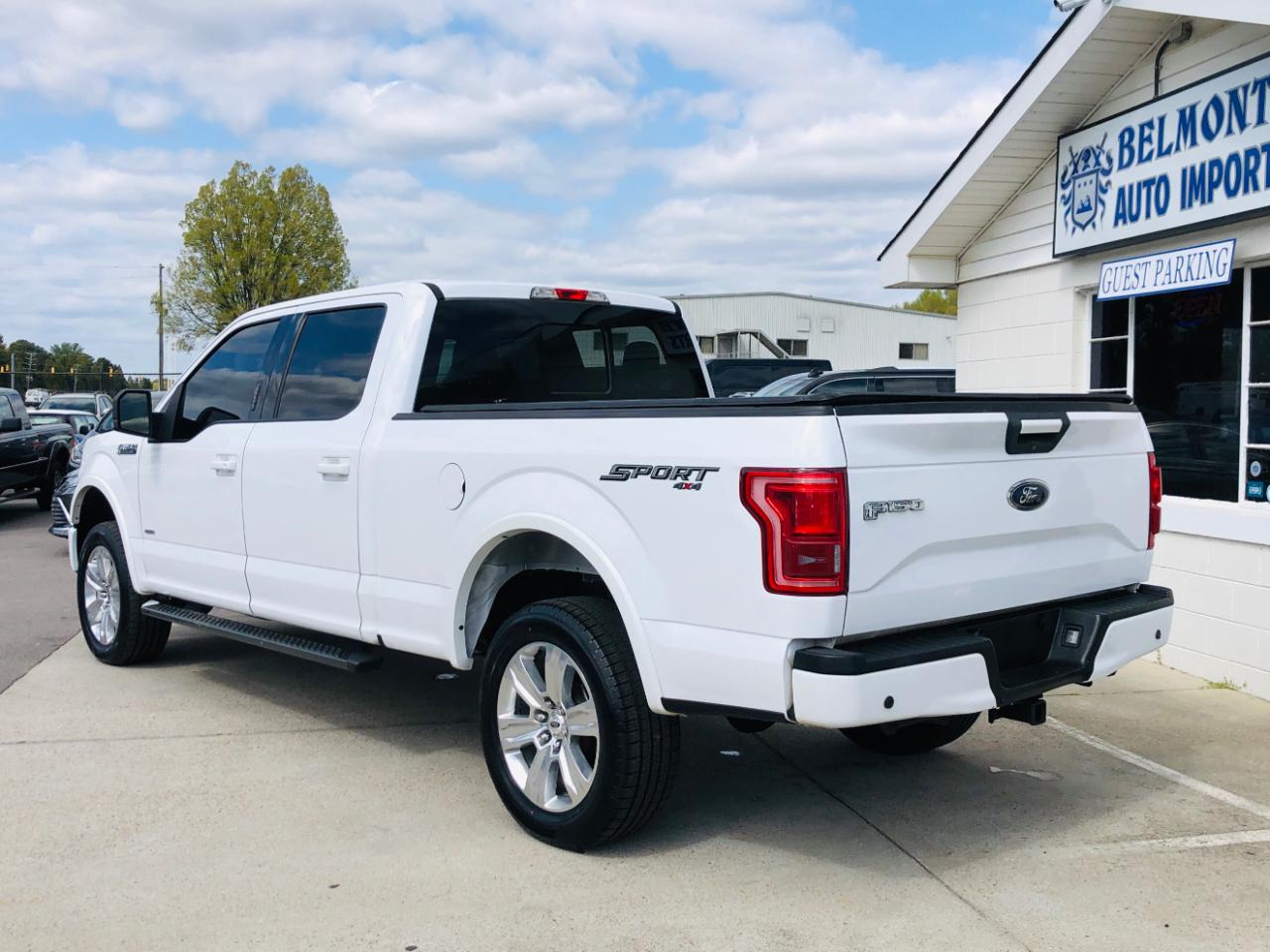 Ford F-150 4WD SuperCrew 157" Lariat w/HD Payload Pkg 2015