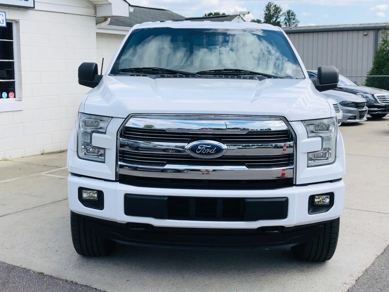 Ford F-150 4WD SuperCrew 157" Lariat w/HD Payload Pkg 2015