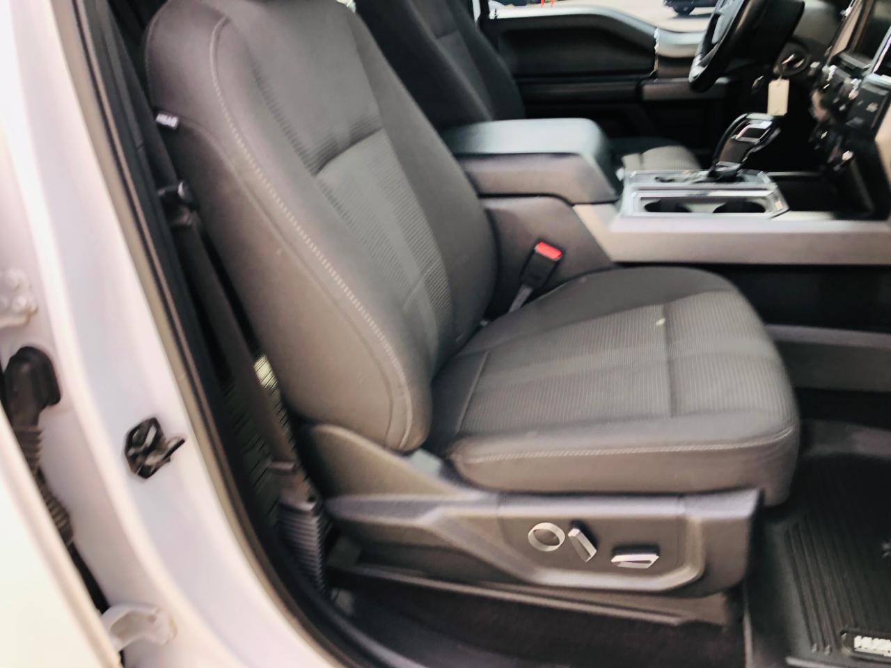 Ford F-150 4WD SuperCrew 157" Lariat w/HD Payload Pkg 2015