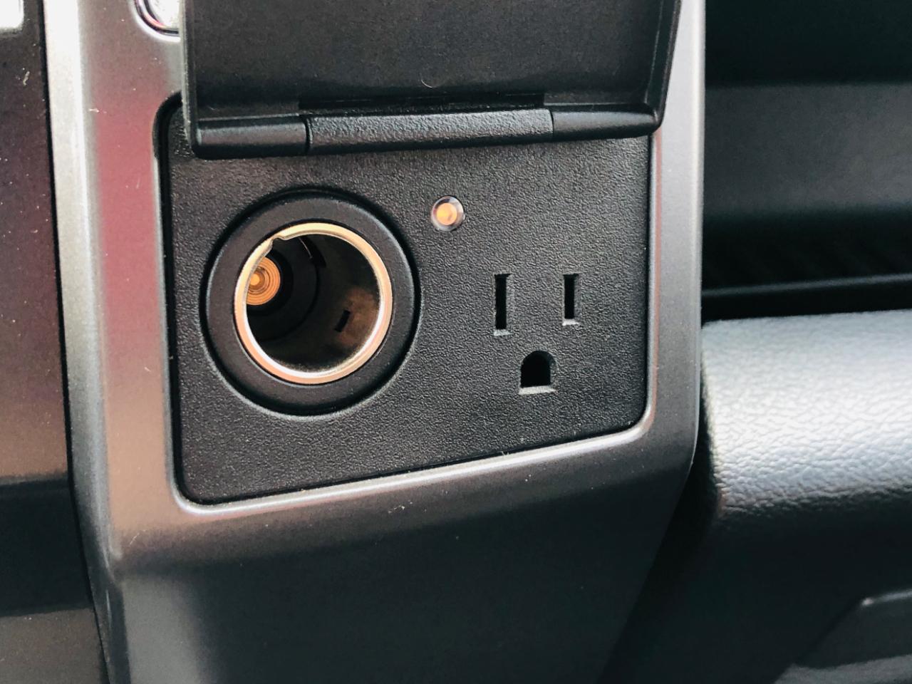 Ford F-150 4WD SuperCrew 157" Lariat w/HD Payload Pkg 2015