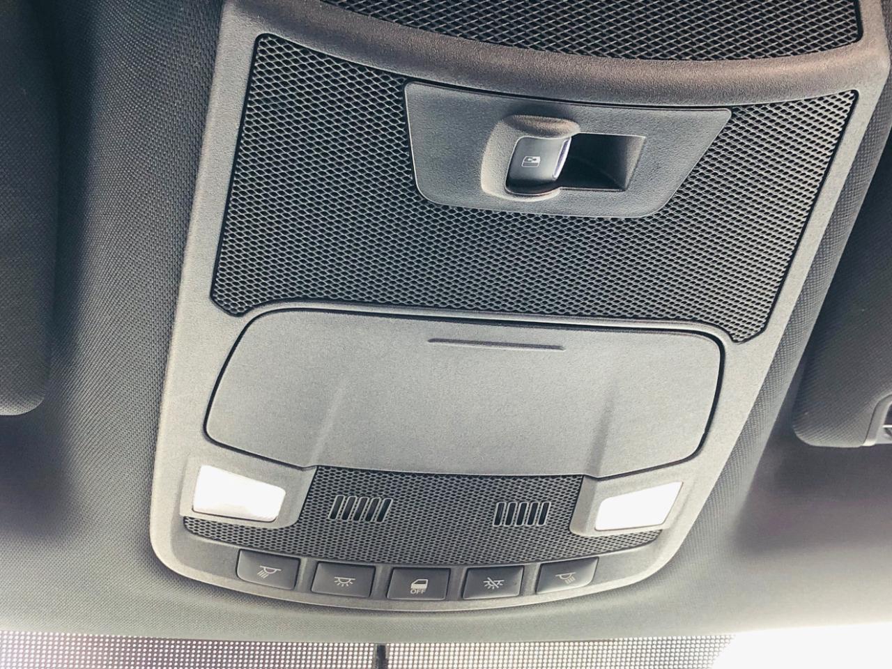 Ford F-150 4WD SuperCrew 157" Lariat w/HD Payload Pkg 2015