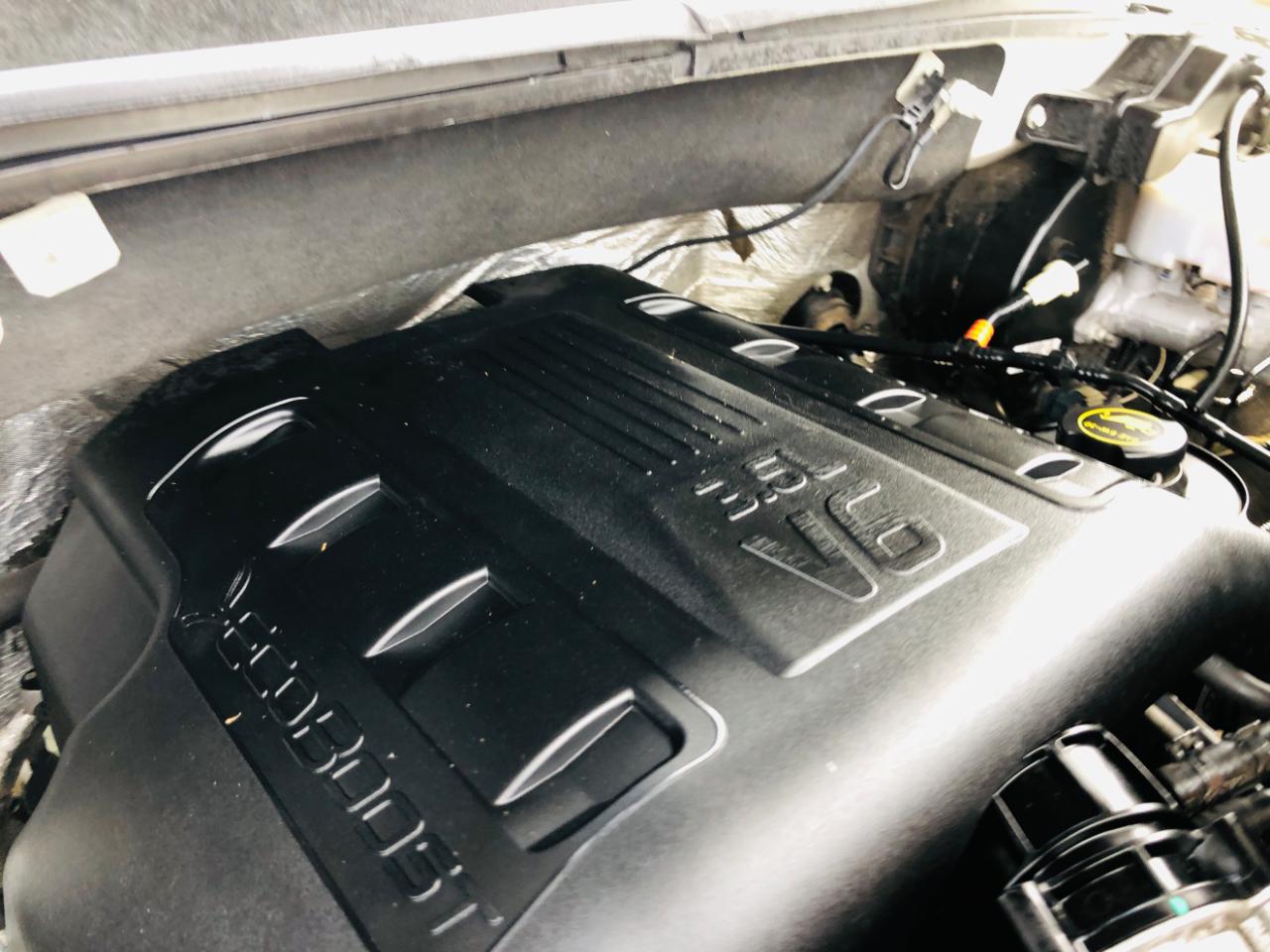 Ford F-150 4WD SuperCrew 157" Lariat w/HD Payload Pkg 2015