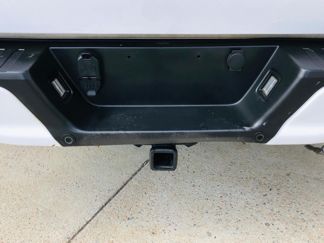 Ford F-150 4WD SuperCrew 157" Lariat w/HD Payload Pkg 2015