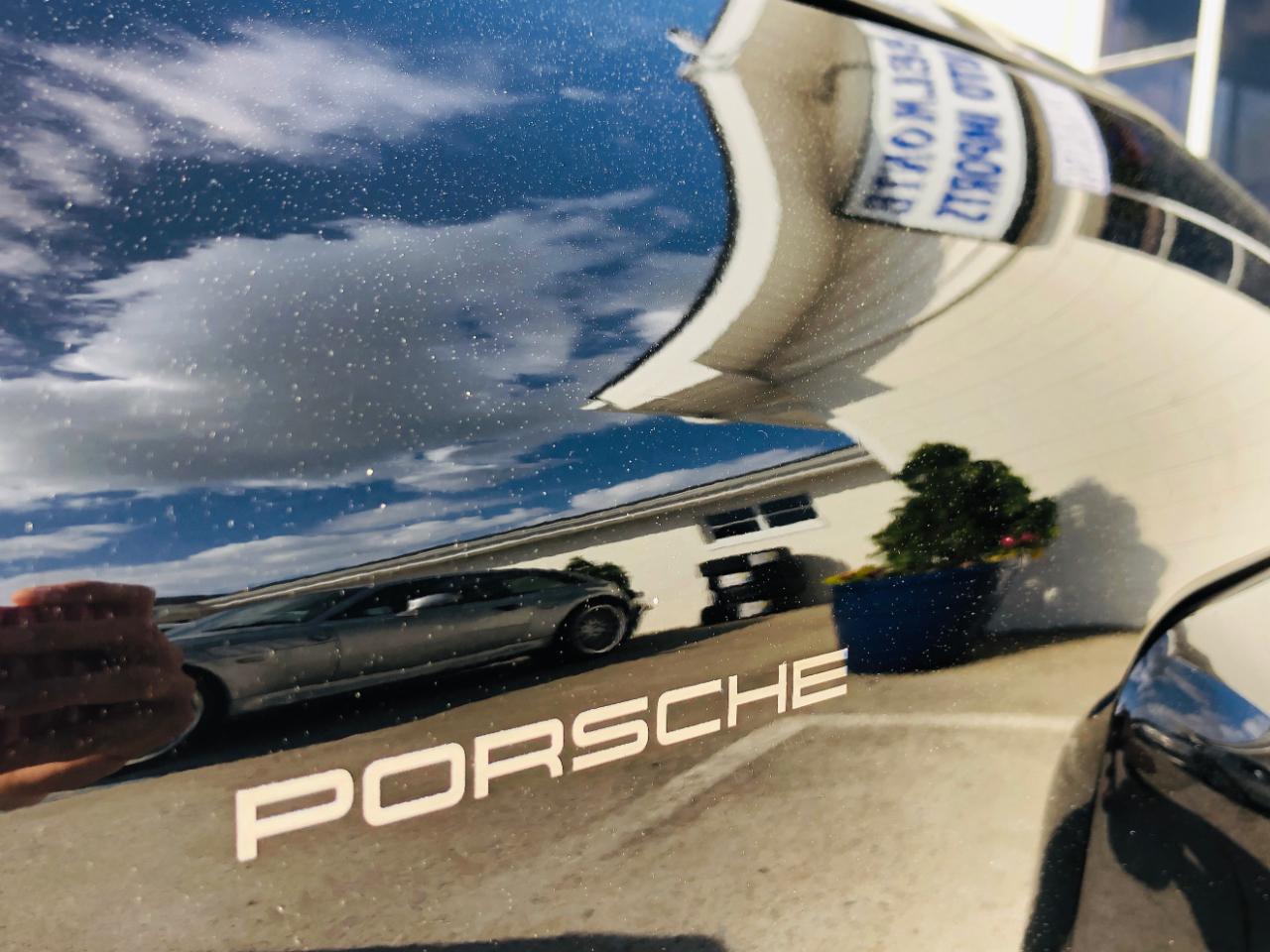 Porsche Boxster 2dr Roadster 2010