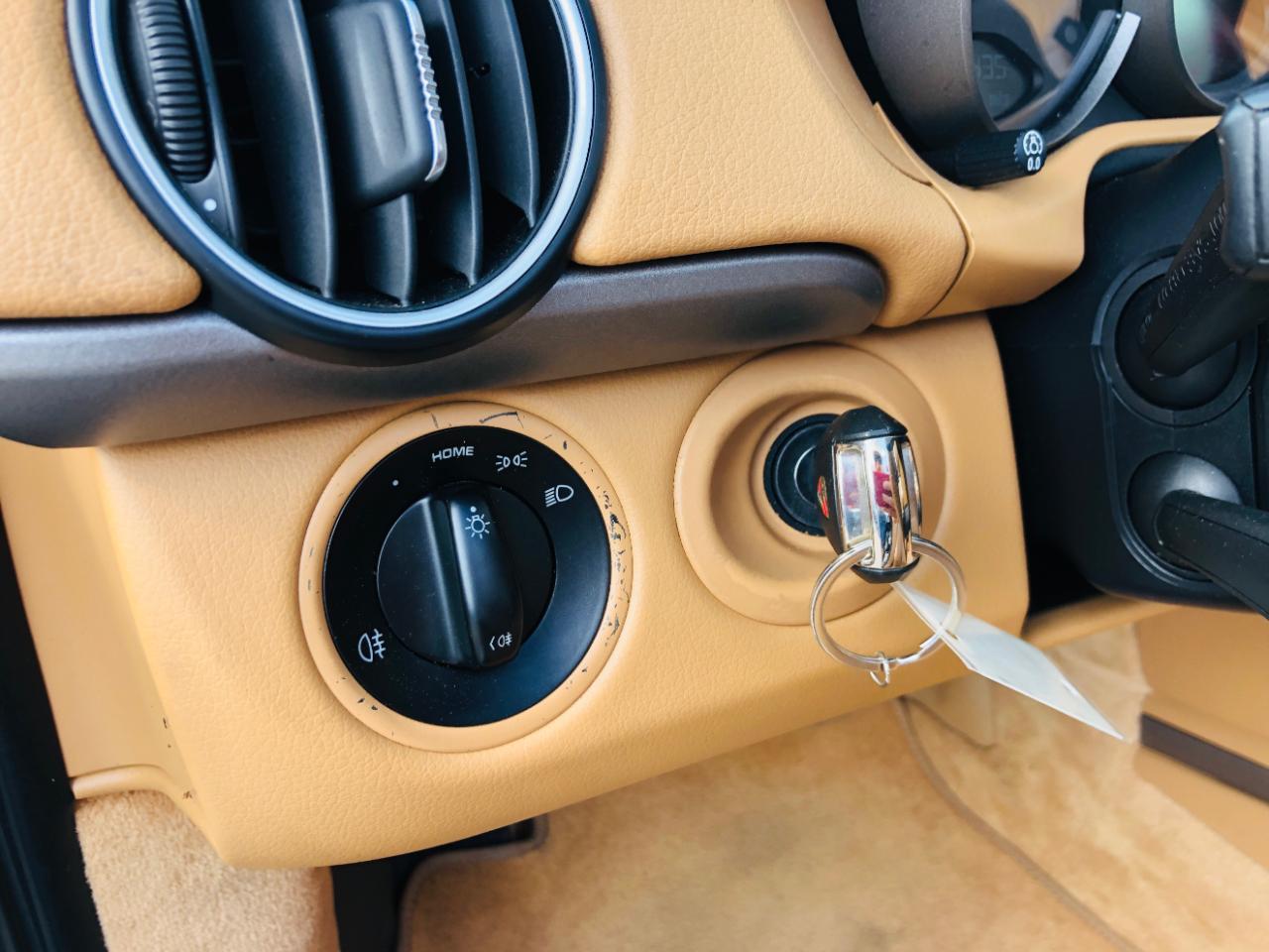 Porsche Boxster 2dr Roadster 2010