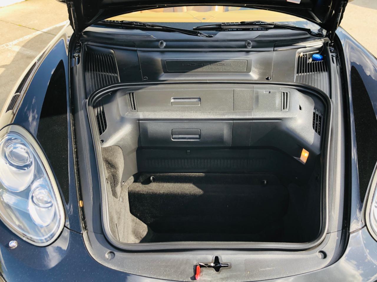 Porsche Boxster 2dr Roadster 2010