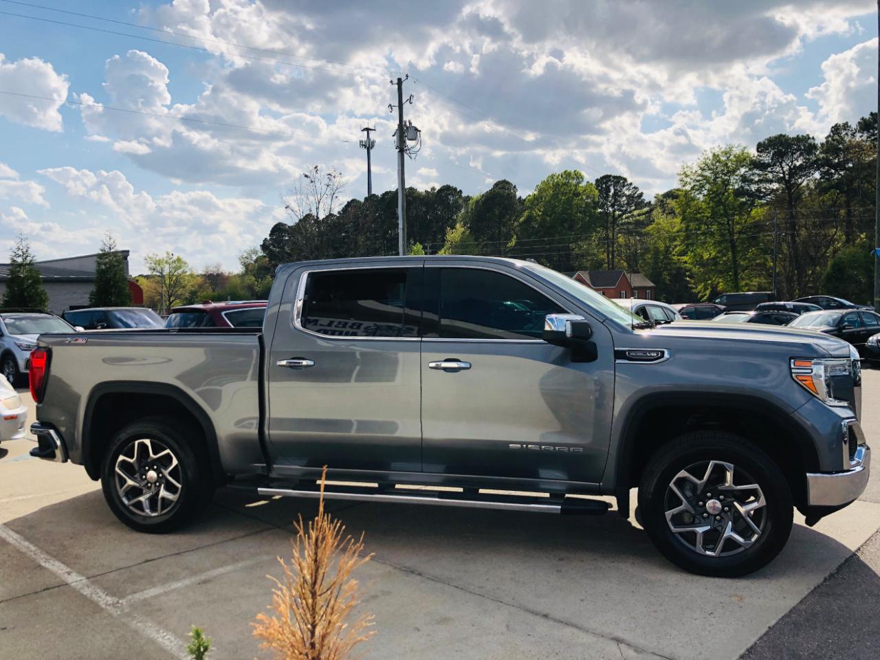 GMC Sierra 1500 Limited 4WD Crew Cab 147" SLT 2022