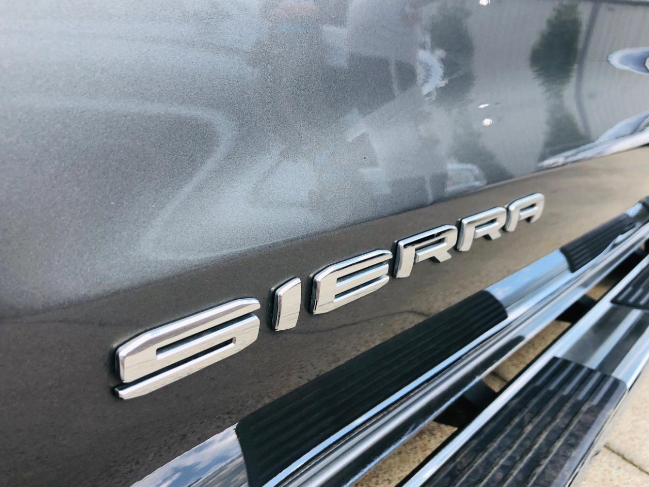 GMC Sierra 1500 Limited 4WD Crew Cab 147" SLT 2022