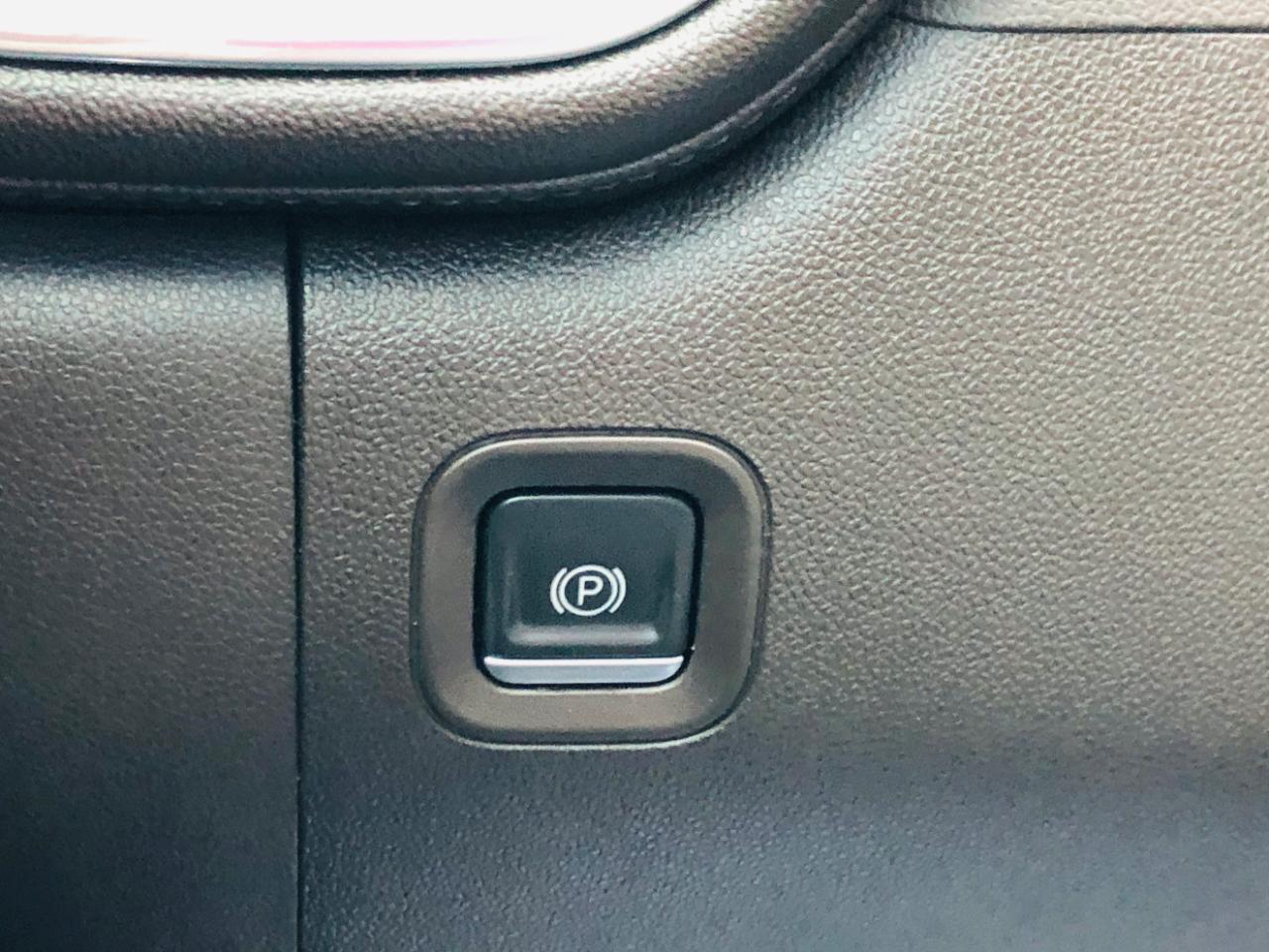 GMC Sierra 1500 Limited 4WD Crew Cab 147" SLT 2022