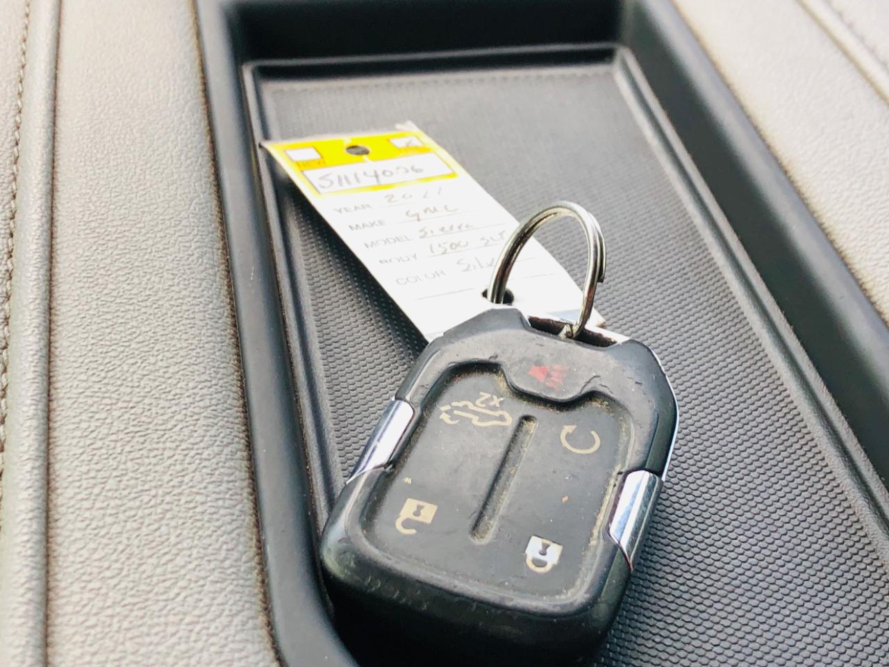 GMC Sierra 1500 Limited 4WD Crew Cab 147" SLT 2022