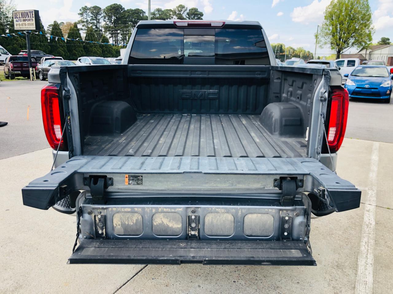 GMC Sierra 1500 Limited 4WD Crew Cab 147" SLT 2022