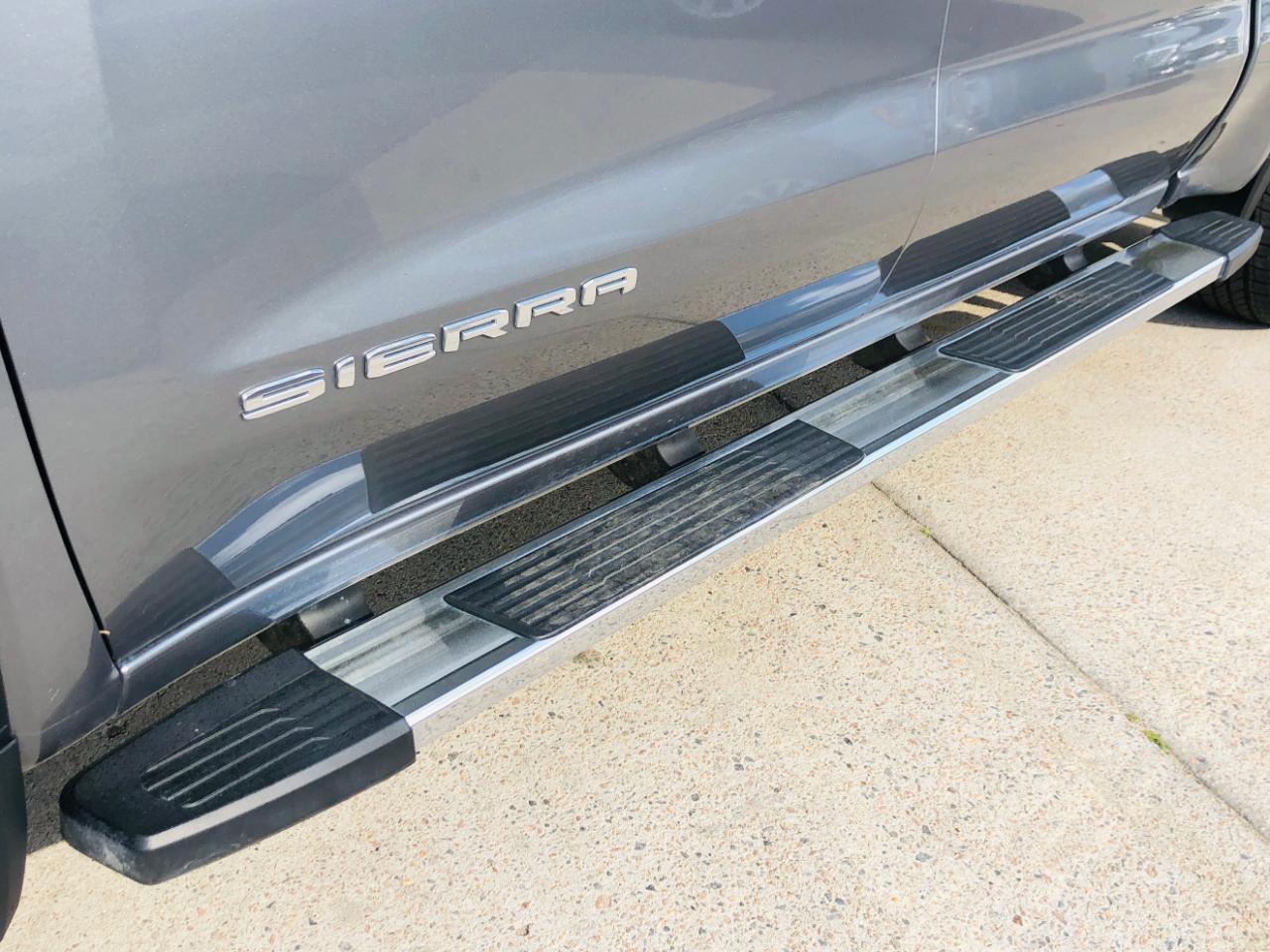 GMC Sierra 1500 Limited 4WD Crew Cab 147" SLT 2022