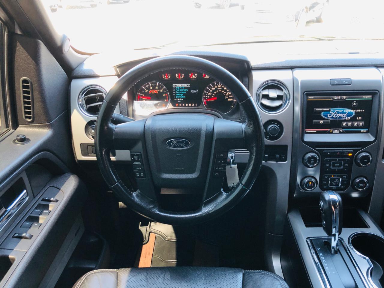 Ford F-150 4WD SuperCrew 145" Platinum 2014