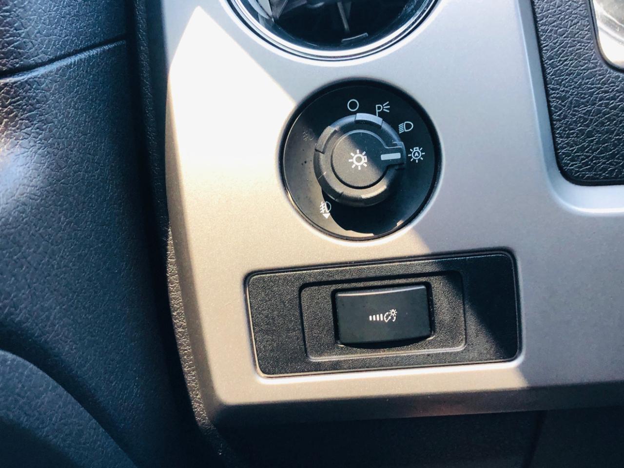 Ford F-150 4WD SuperCrew 145" Platinum 2014