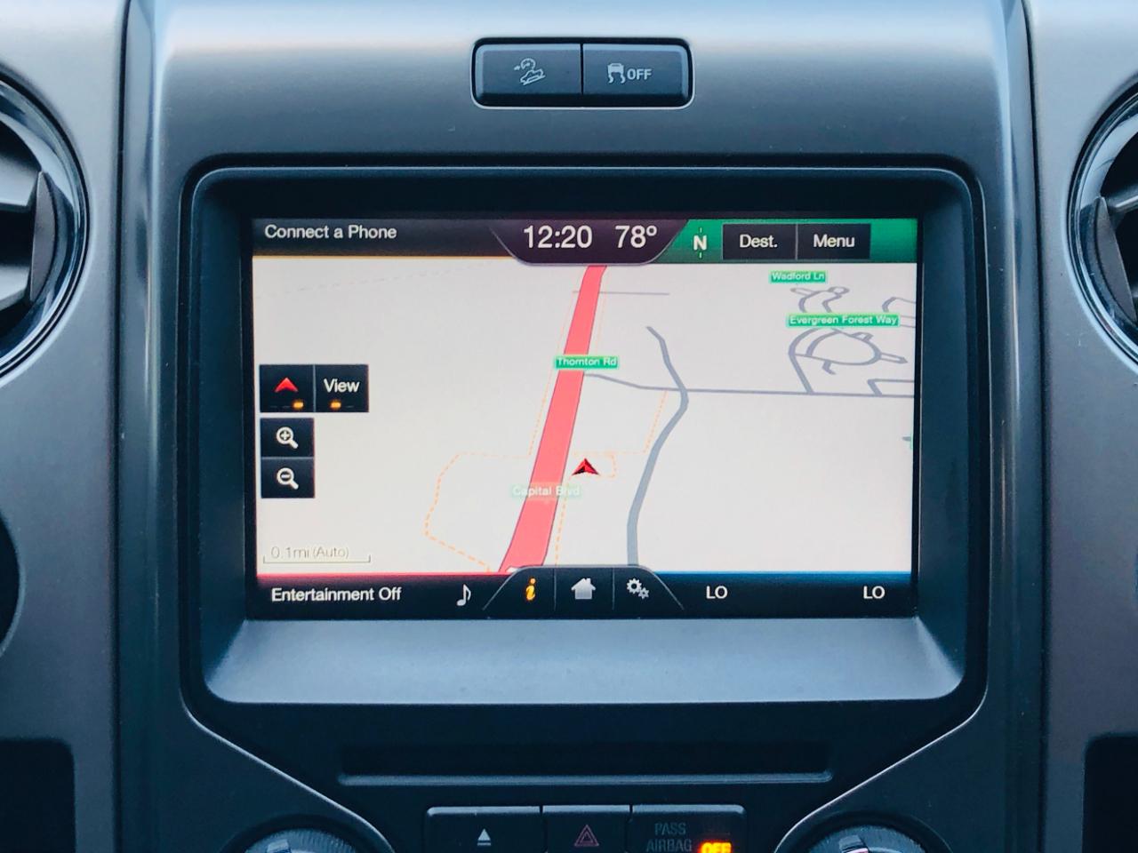 Ford F-150 4WD SuperCrew 145" Platinum 2014