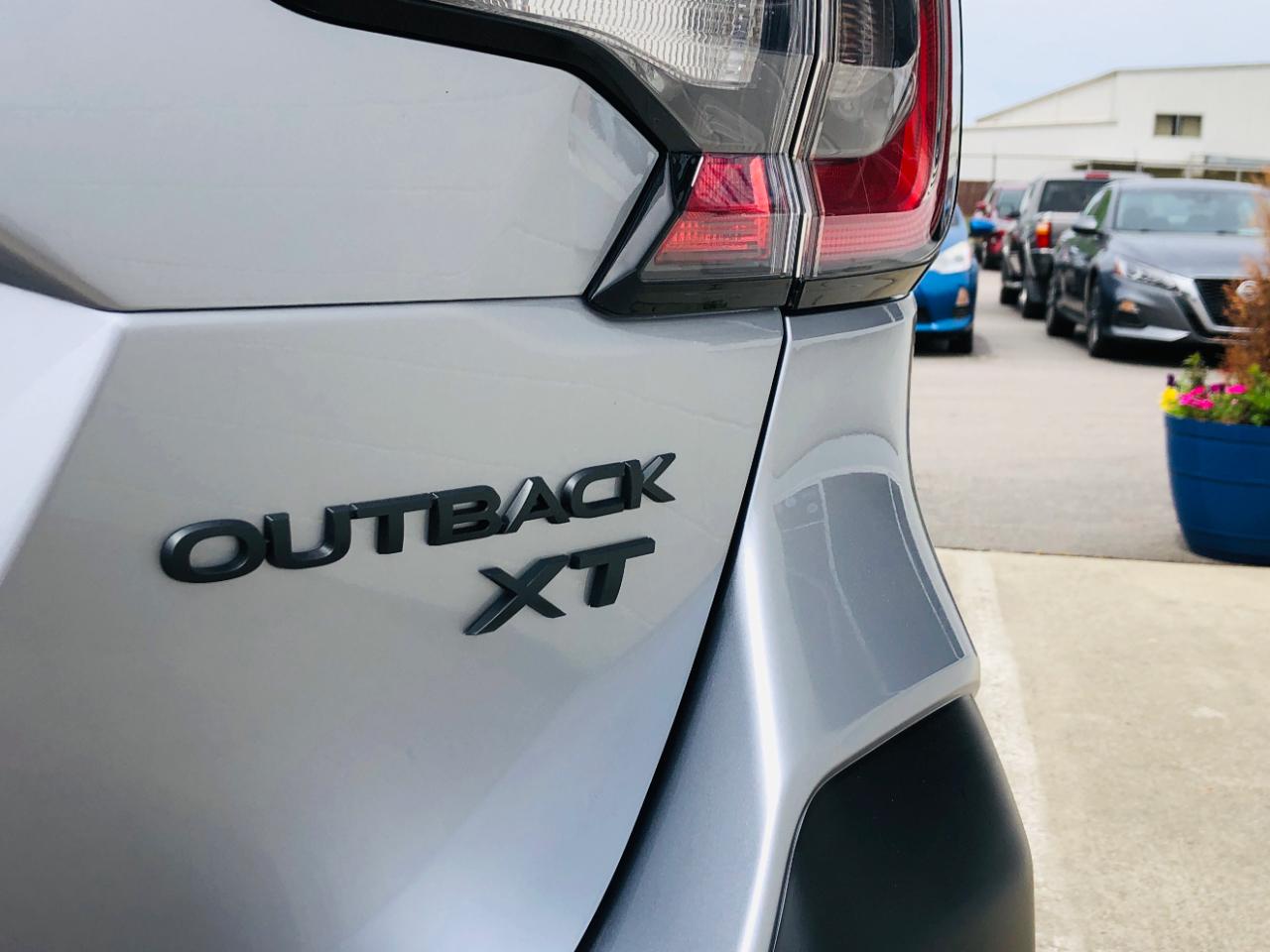 Subaru Outback Onyx Edition XT CVT 2021