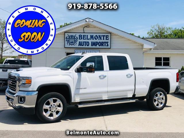 White 2018 GMC Sierra 2500HD SLT Crew Cab SB 4WD Pickup Truck Four-Wheel Drive Automatic