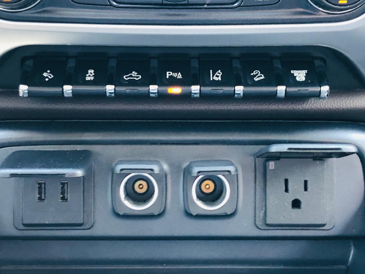 GMC Sierra 2500HD 4WD Crew Cab 153.7" SLT 2018