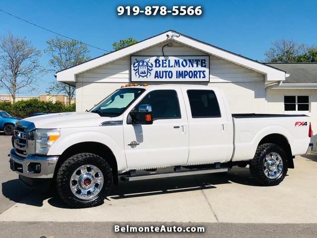 White 2015 Ford F-250 Super Duty Lariat Crew Cab 4WD Pickup Truck Four-Wheel Drive Automatic