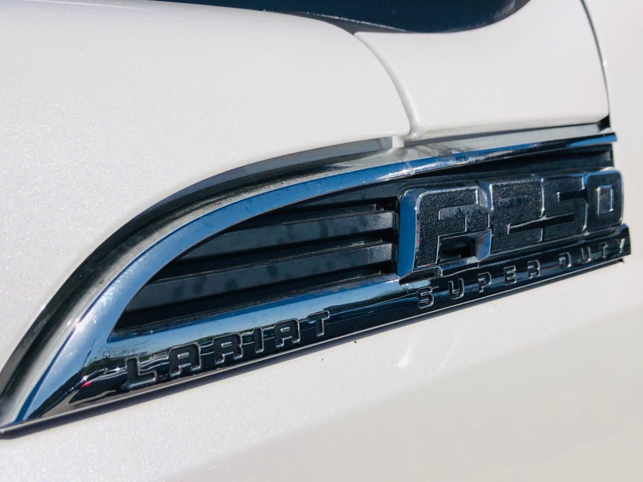 Ford Super Duty F-250 SRW 4WD Crew Cab 172" Lariat 2015