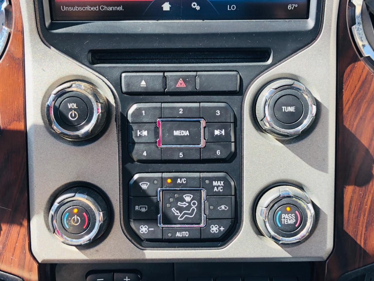 Ford Super Duty F-250 SRW 4WD Crew Cab 172" Lariat 2015