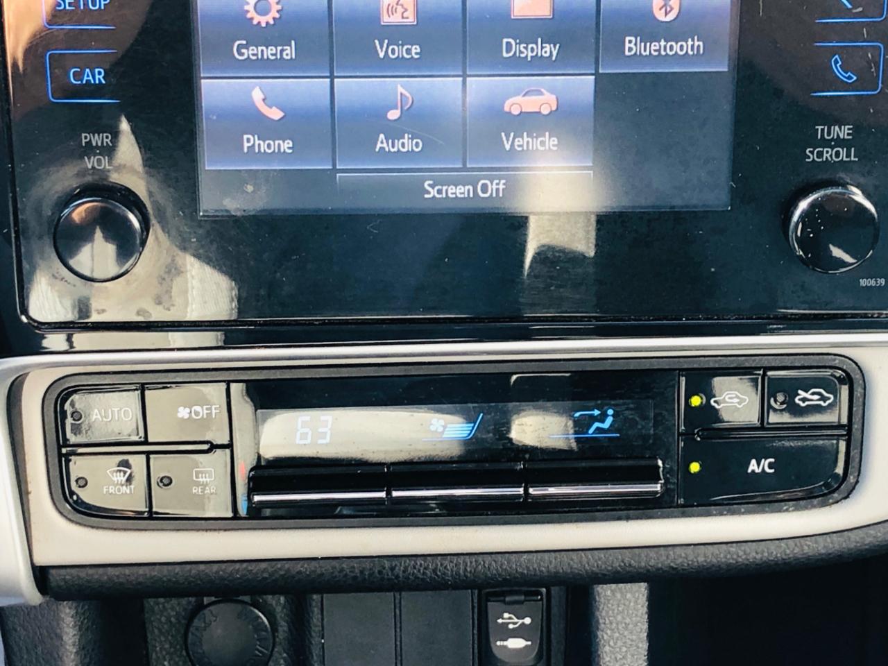 Toyota Corolla 50th Anniversary Special Edition CVT (Natl) 2017