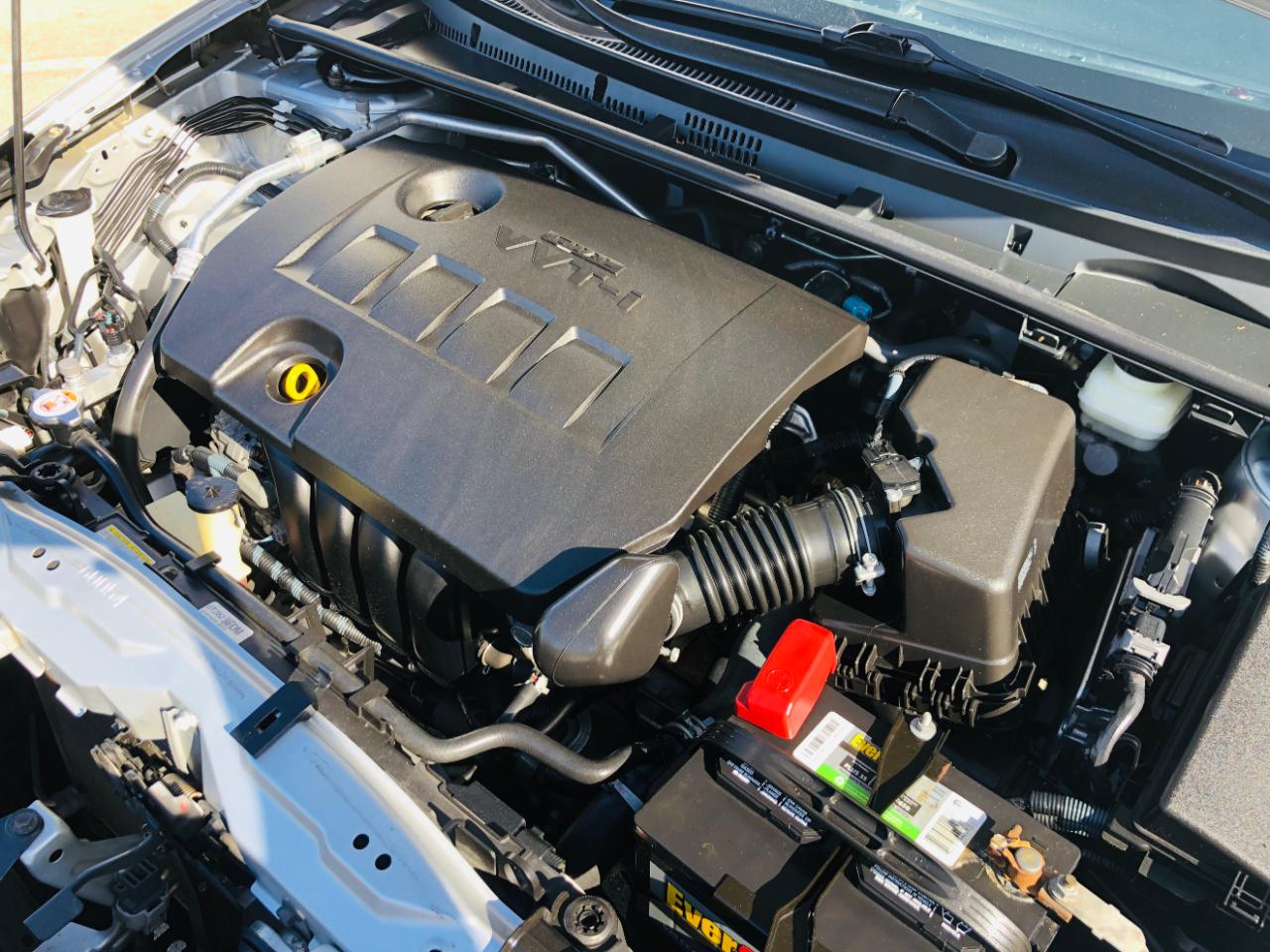 Toyota Corolla 50th Anniversary Special Edition CVT (Natl) 2017