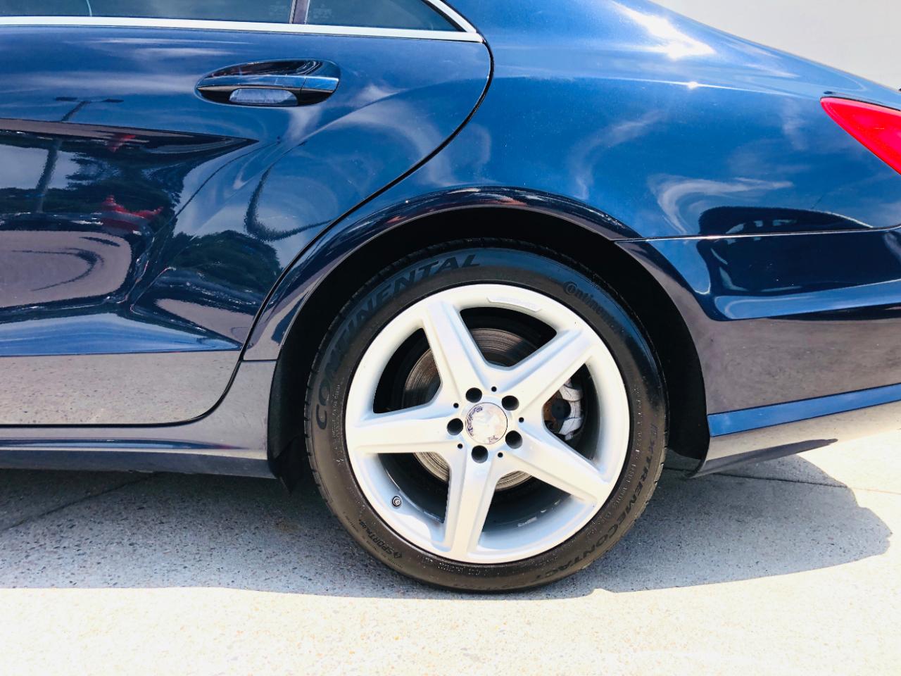 Mercedes-Benz CLS-Class 4dr Sdn CLS 550 4MATIC 2014