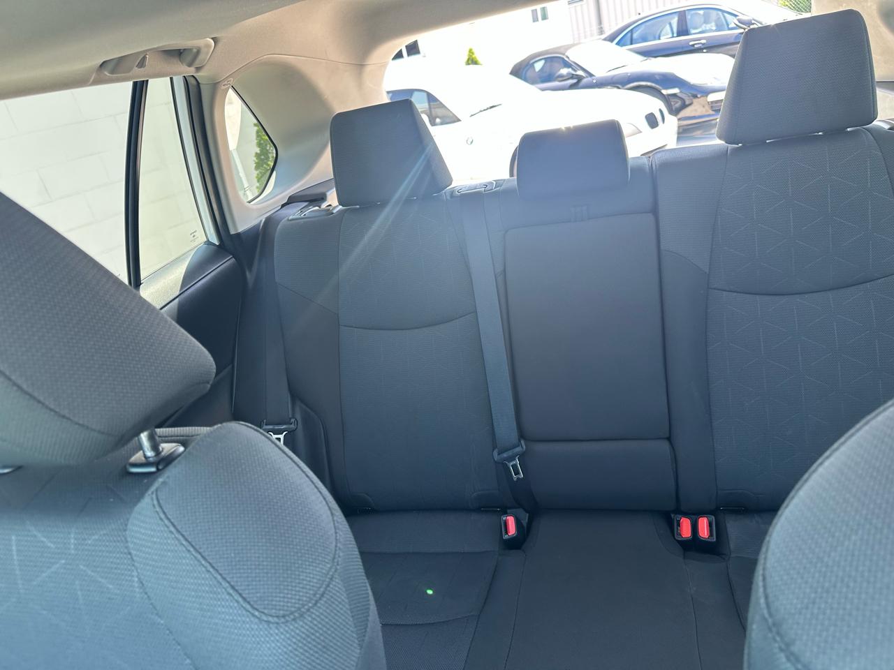 Toyota RAV4 XLE FWD (Natl) 2025