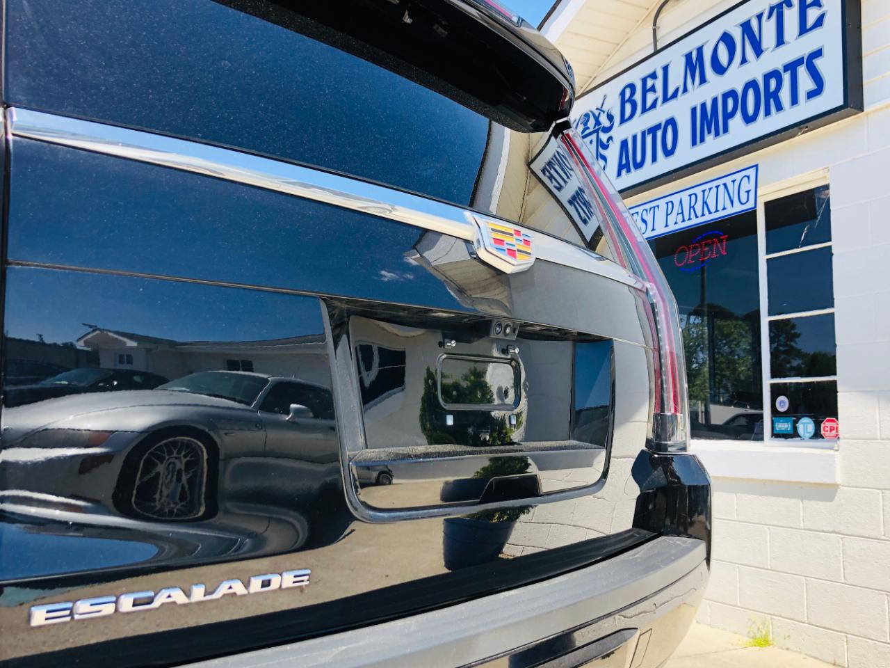 Cadillac Escalade ESV 4WD 4dr Luxury 2018