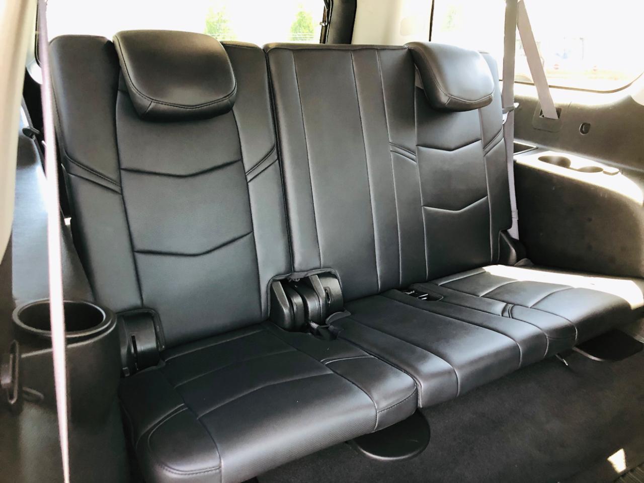 Cadillac Escalade ESV 4WD 4dr Luxury 2018