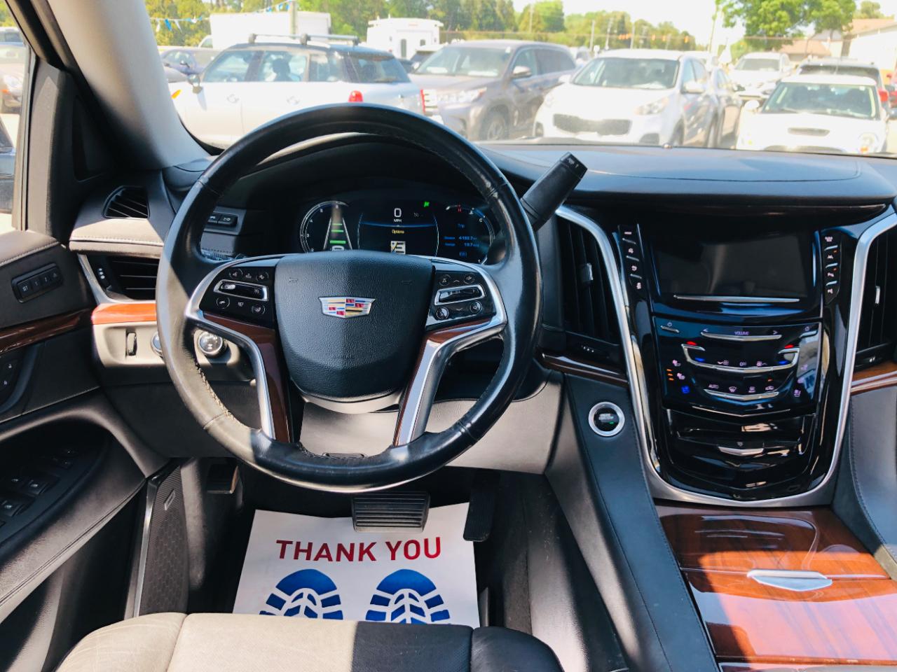 Cadillac Escalade ESV 4WD 4dr Luxury 2018