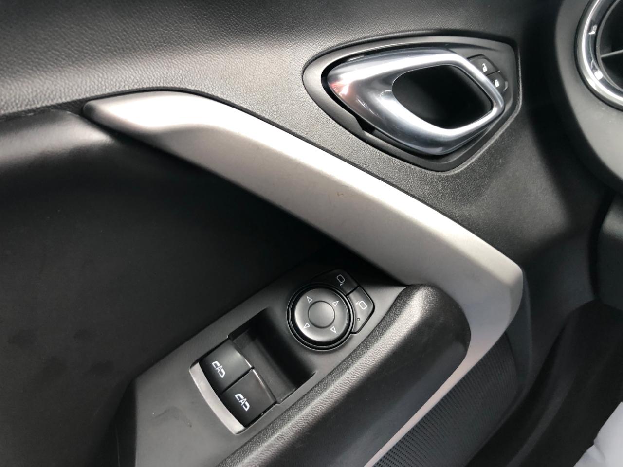 Chevrolet Camaro 2dr Cpe 1LT 2018