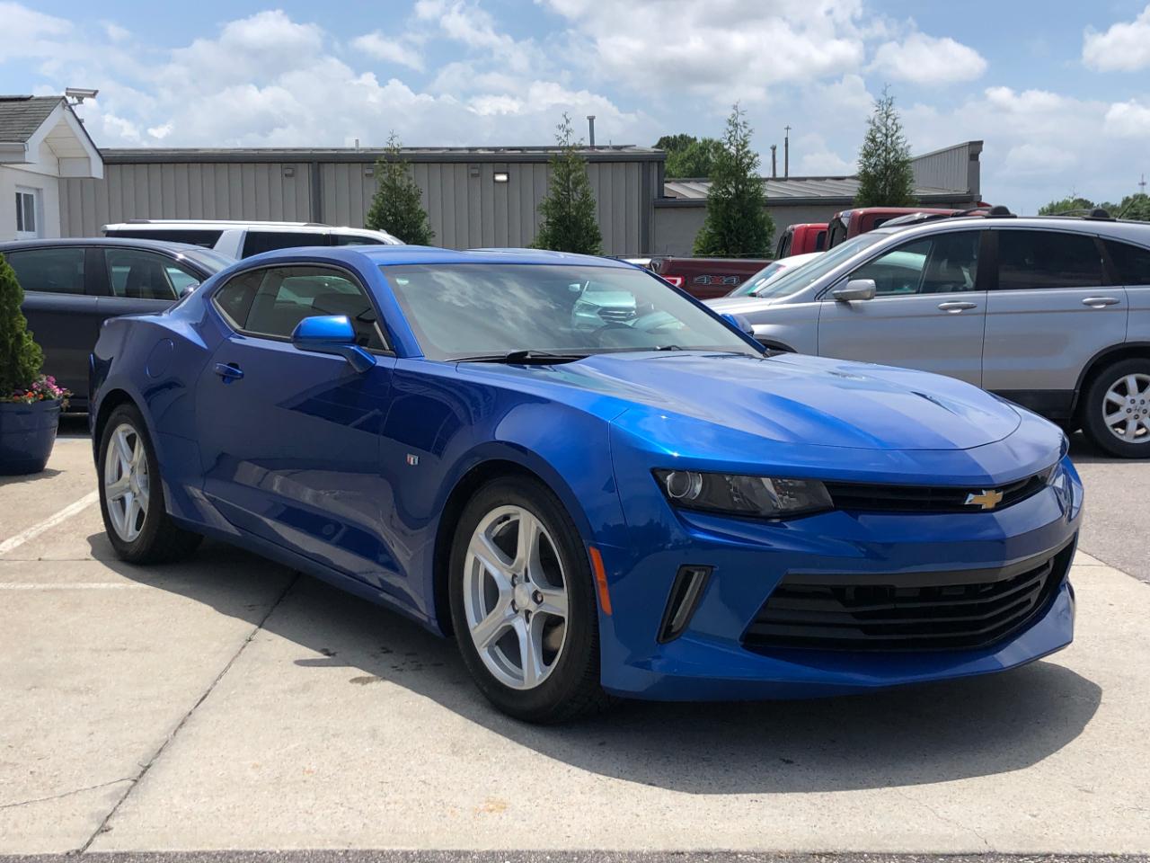 Chevrolet Camaro 2dr Cpe 1LT 2018