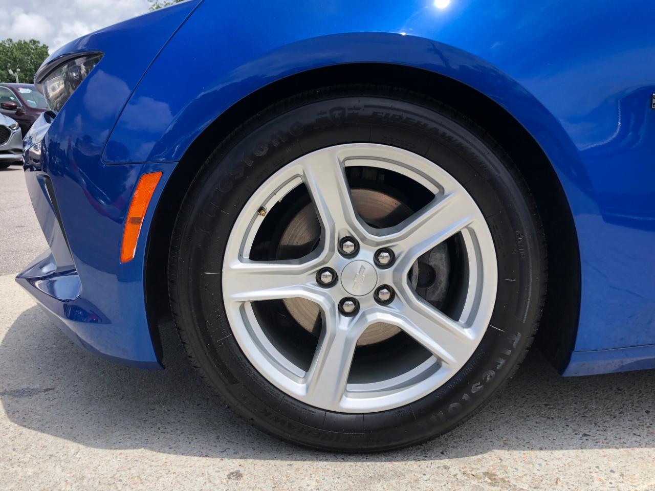 Chevrolet Camaro 2dr Cpe 1LT 2018