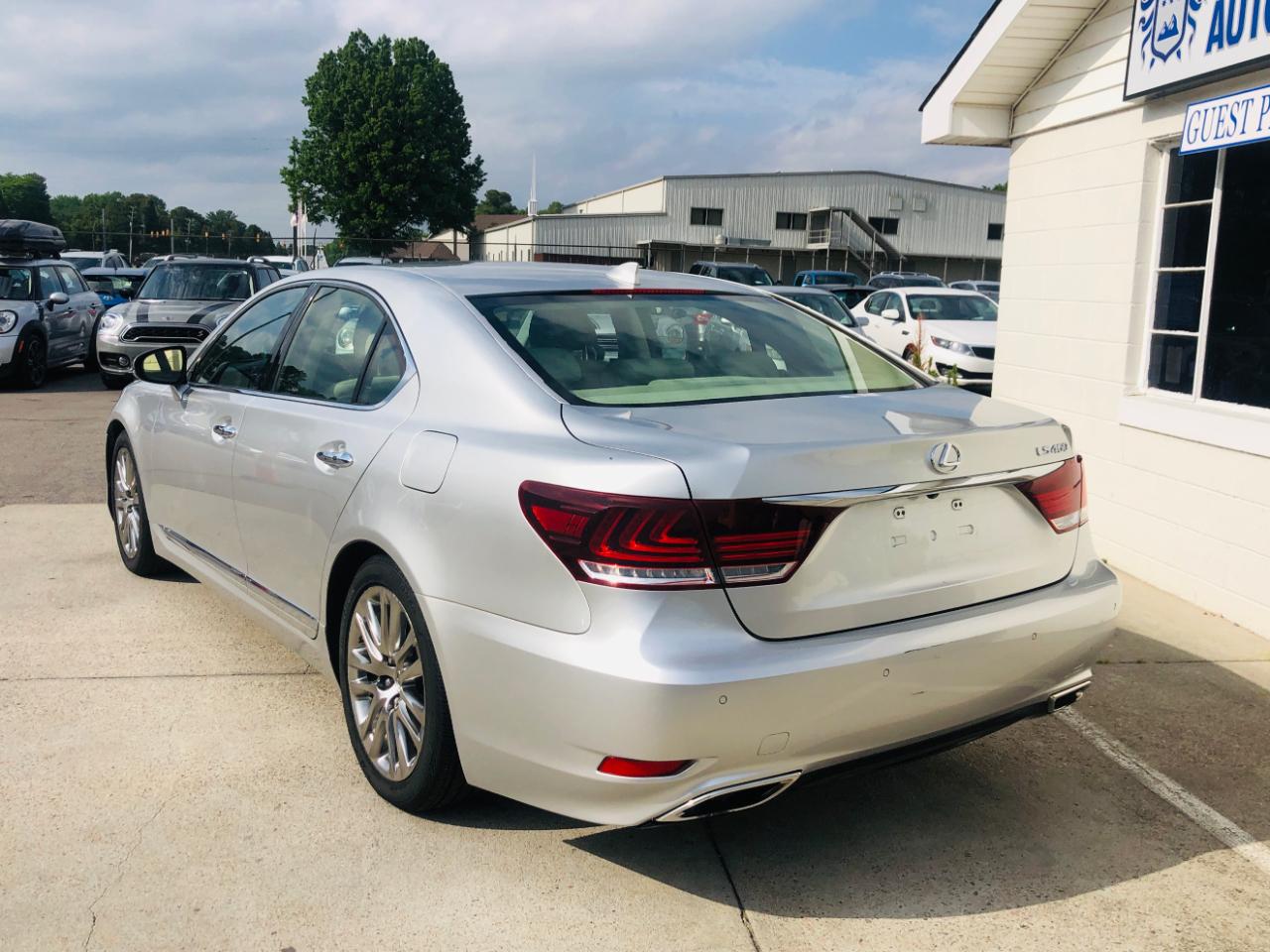 Lexus LS 460 4dr Sdn RWD 2016
