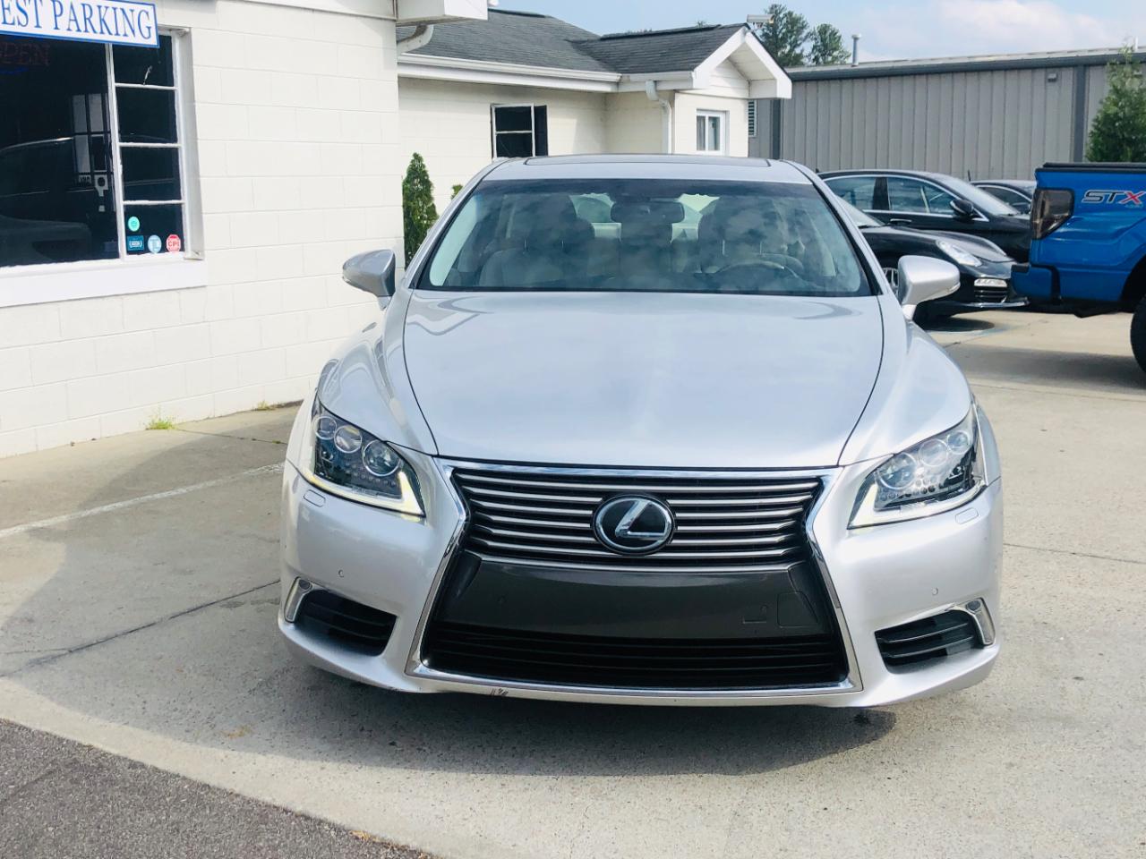 Lexus LS 460 4dr Sdn RWD 2016